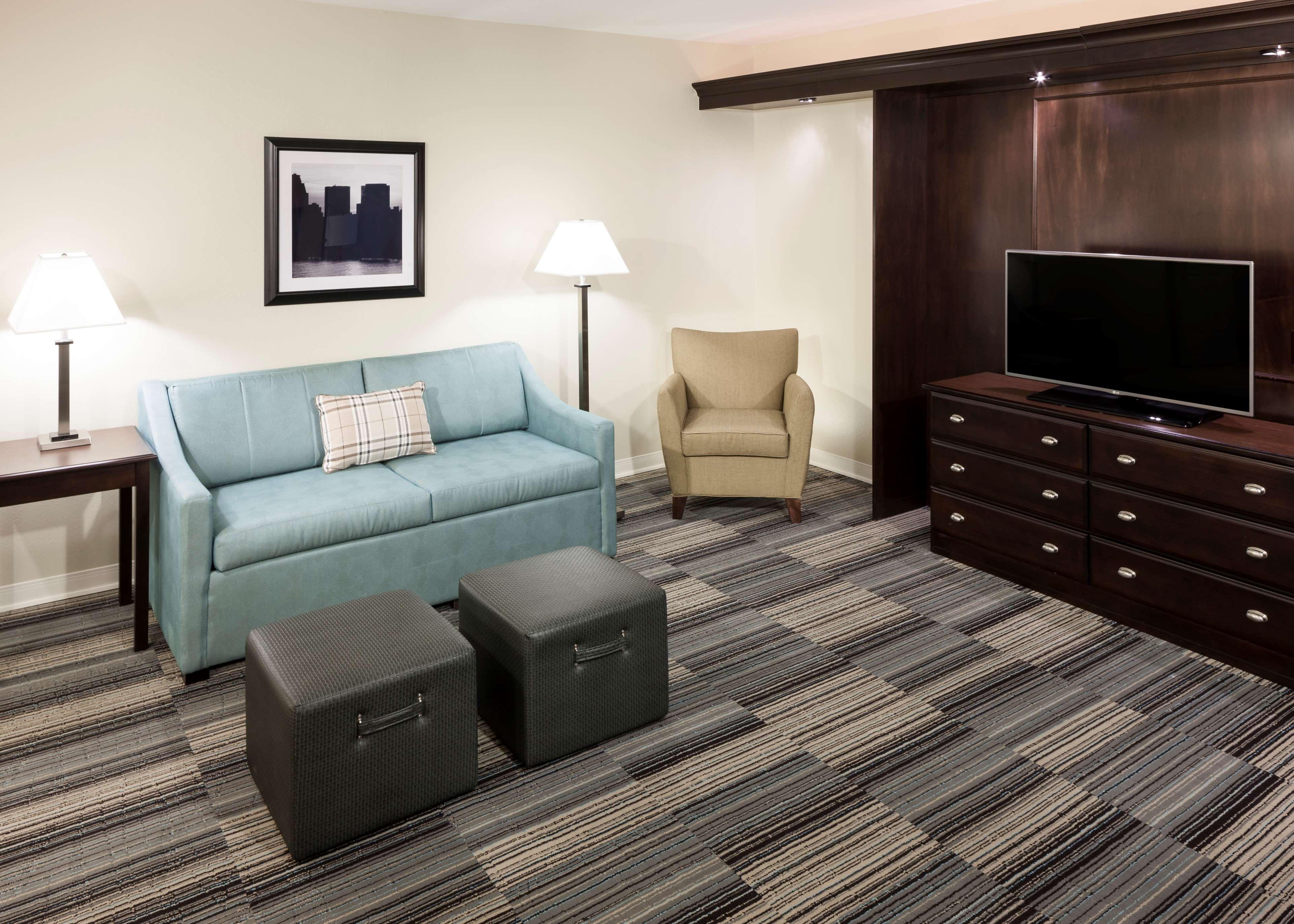 Hampton Inn & Suites Omaha-Downtown Exterior foto